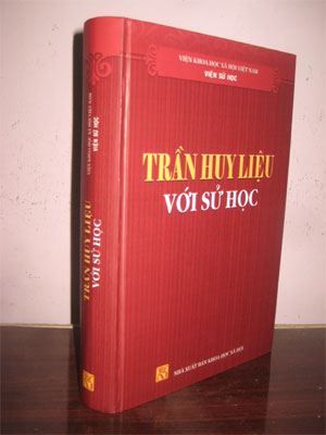 Đọc “Trần Huy Liệu với Sử học”